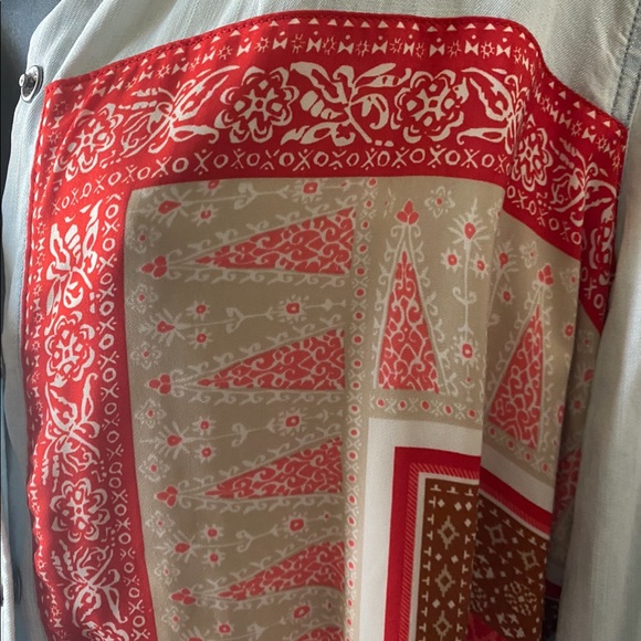 Lucky chambray button up top with Dixie scarf size XL - Picture 2 of 4